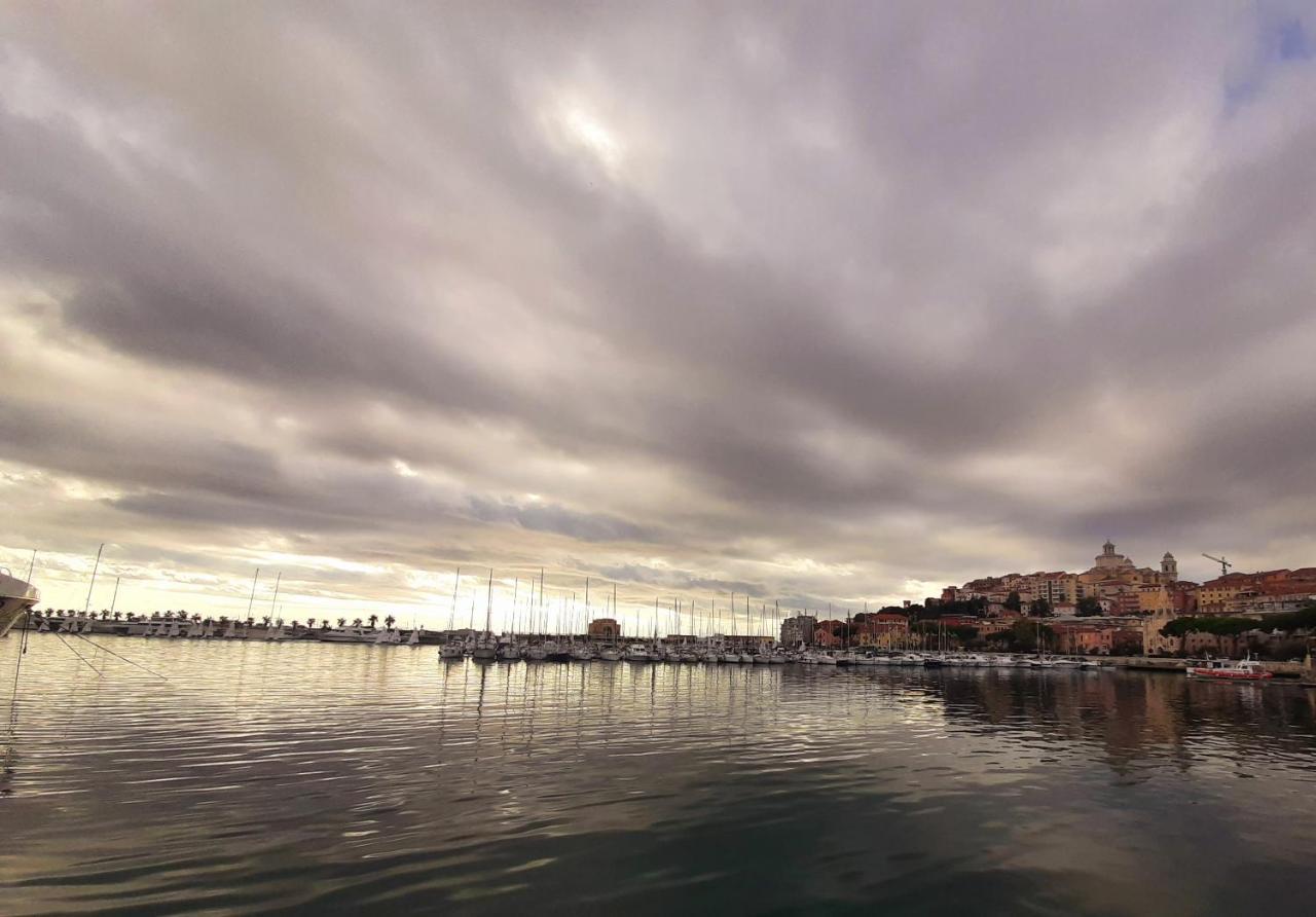 Vicino Al Mare _con Giardino Апартаменты Империя